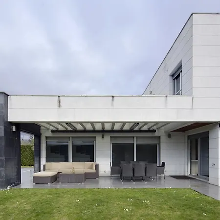 Iraule Basque Villa *